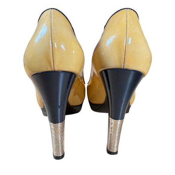 Chanel CC Patent Leather Cap Toe Multicolor Metal Heel Pumps Size 38.5 - Picture 10 of 13